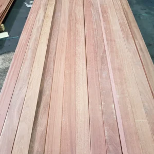 Cumaru Rhombusleisten, Kanten gerundet, 30° Schräge sofort kaufen