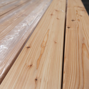 Europäische Lärche Terrassendielen online bestellen