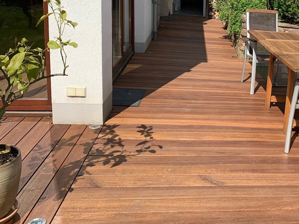 Guyana Teak Terrassendielen sofort verfügbar