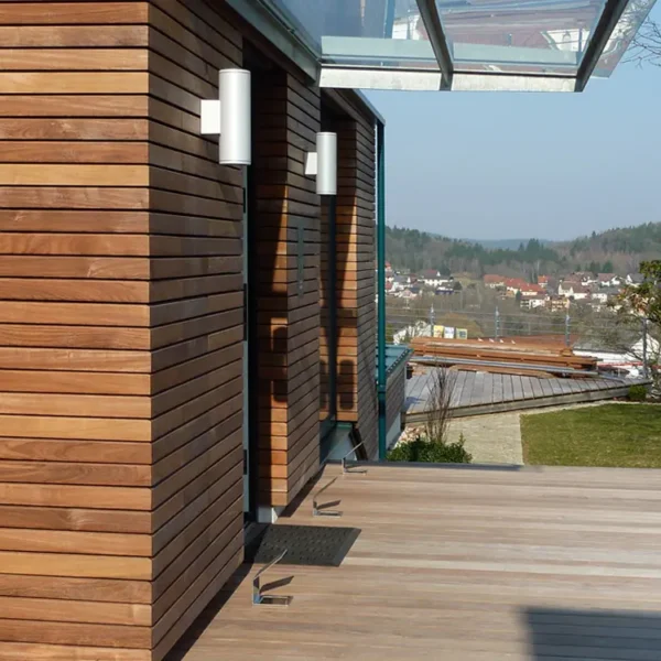 Ipe Rhombusleisten, 15° Schräge, gehobelt, Kanten gerundet Top Qualität