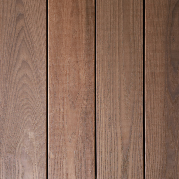 KAHRS Thermoesche Terrassendielen, seitlich genutet, Sichtseite glatt gehobelt, Rückseite egalisiert schnell lieferbar