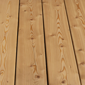 Kanadische Lärche Terrassendielen direkt kaufen