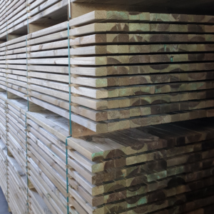 Kiefer Konstruktionsholz, kesseldruckimprägniert grün, allseitig glatt gehobelt, Kanten gefast qualitativ kaufen