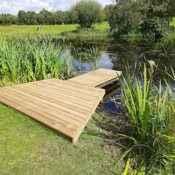 Kiefer Terrassendielen, kesseldruckimprägniert grün, Kanten gefast kaufen