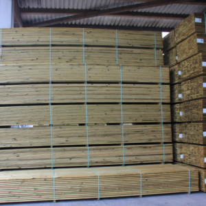 Kiefer Terrassendielen, kesseldruckimprägniert grün, Kanten gefast direkt bestellen