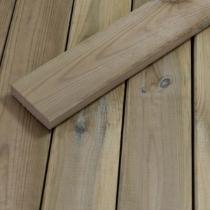 Kiefer Terrassendielen, kesseldruckimprägniert grün, Kanten gefast jetzt kaufen