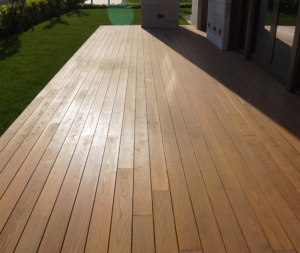 169x Thermoesche Terrassendielen, 21×107 mm, seitlich genutet, glatt/glatt 2750mm (465 lfm)