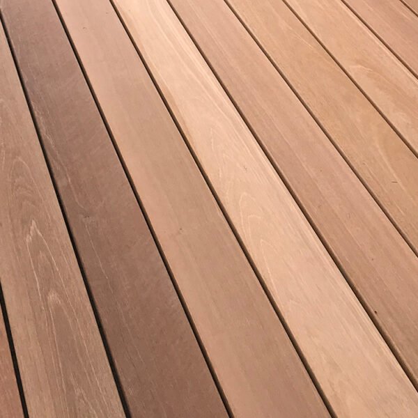 Bangkirai Terrassendielen sicher kaufen