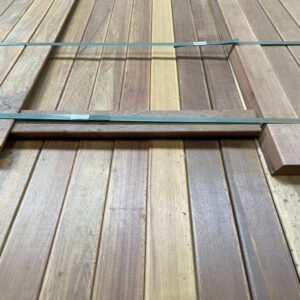 Guyana Ipe Rhombusleisten, 30° Schräge, gehobelt, Kanten gerundet Holz online kaufen