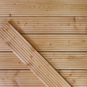 Kanadische Lärche Terrassendielen sofort verfügbar